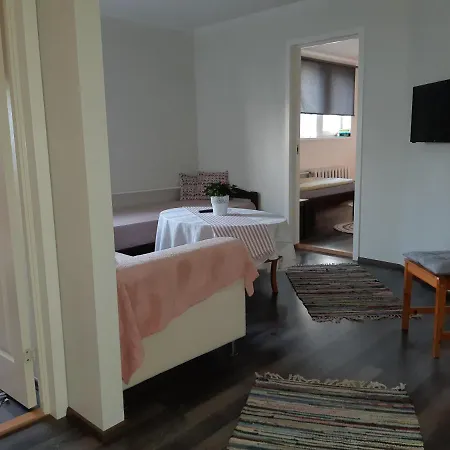 Ovelia B&B Kuressaare Extérieur photo