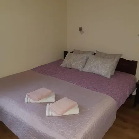 Ovelia B&B Kuressaare Extérieur photo